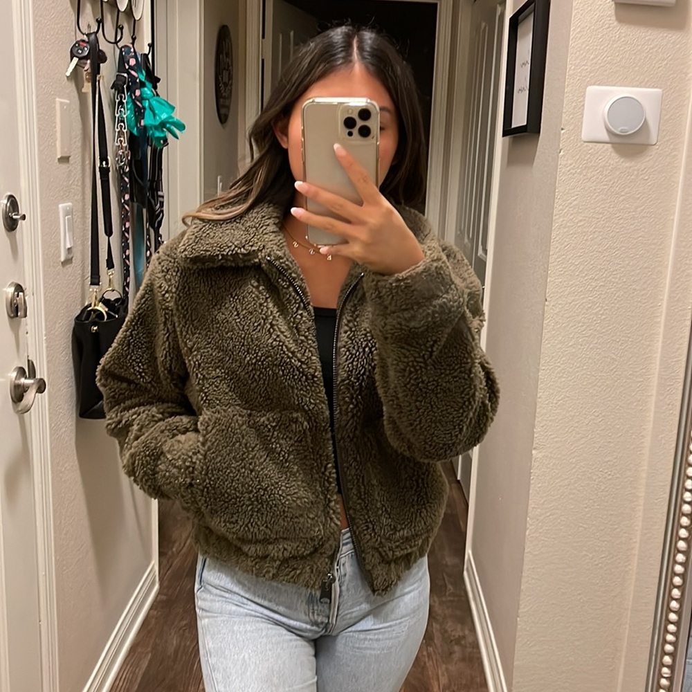 Cropped Sherpa Jacket